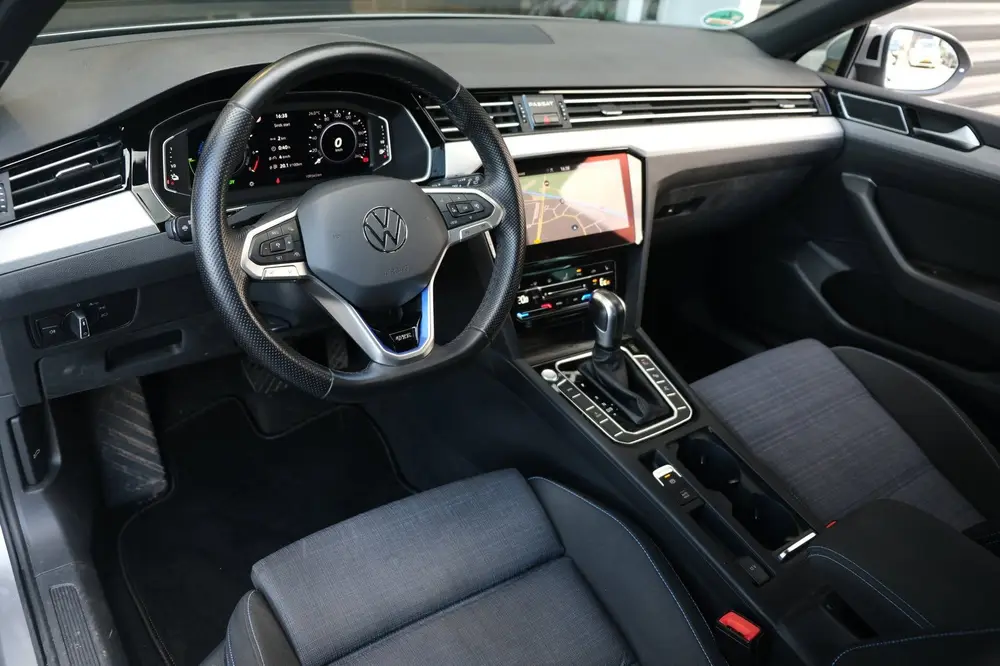 Volkswagen Passat 1.4 TSI PHEV GTE 218 PK Pano Trek Virtual uit 2020, foto 4