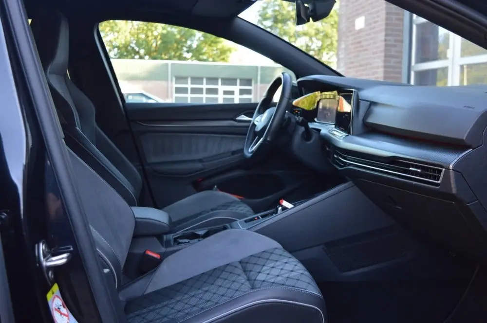 Volkswagen Golf Variant 1.5 eTSI R-Line | AUT - BLACKPACK uit 2021, foto 9