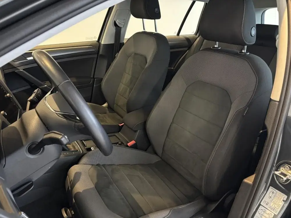 Volkswagen Golf Variant 1.5 TSI ComforLine Business 17" inch uit 2020, foto 12