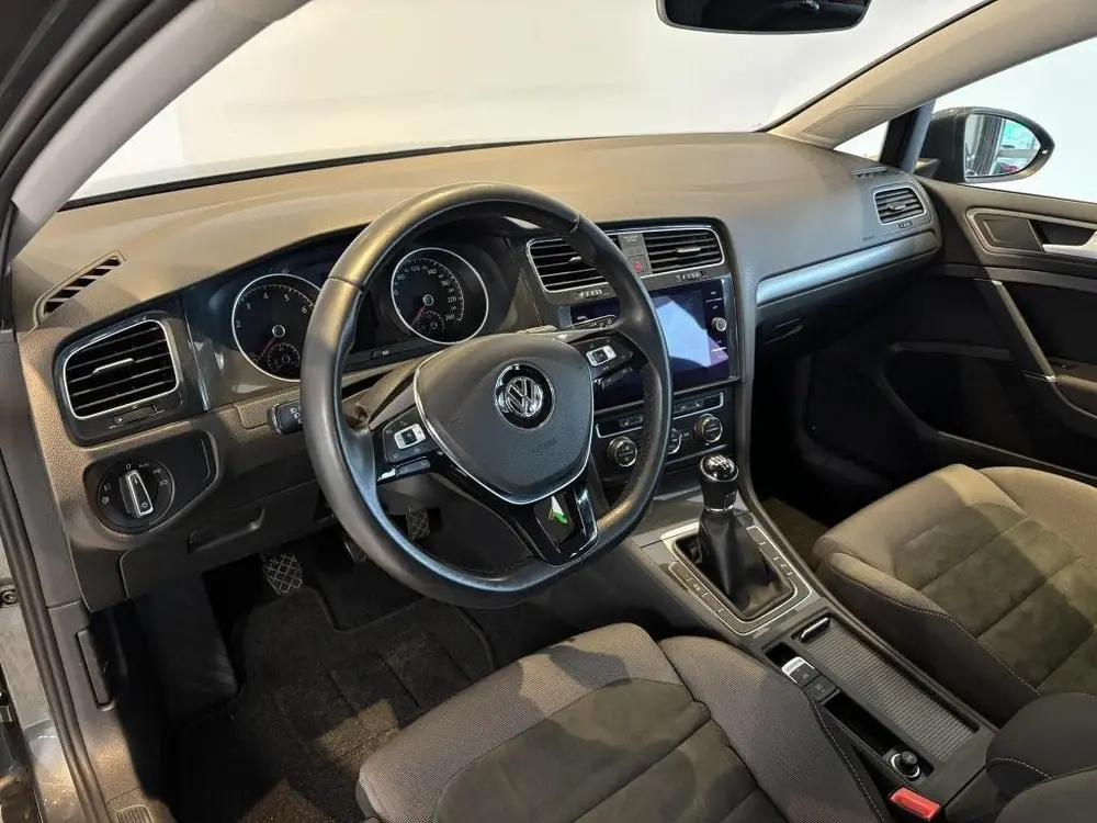 Volkswagen Golf Variant 1.5 TSI ComforLine Business 17" inch uit 2020, foto 2