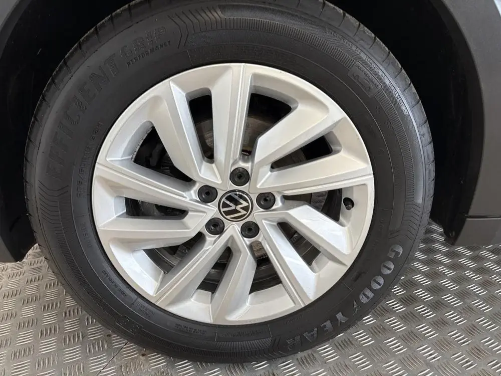 Volkswagen T-Cross 1.0 TSI Life Trekhaak, Parkeersensoren, A uit 2021, foto 2