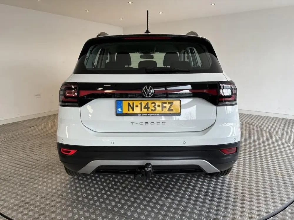 Volkswagen T-Cross 1.0 TSI Life Trekhaak, Parkeersensoren, A uit 2021, foto 6
