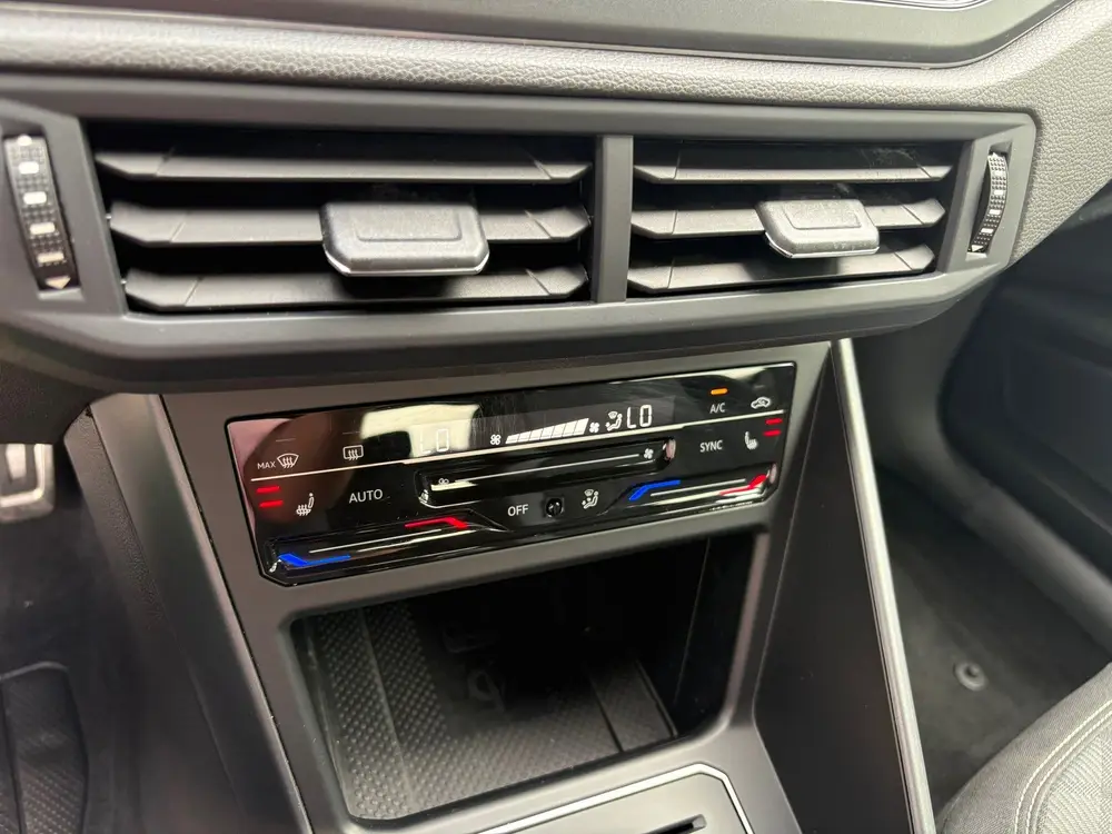 Volkswagen Polo 1.0 TSI R-Line Business AUTOMAAT/ CARPLAY/ P uit 2022, foto 16