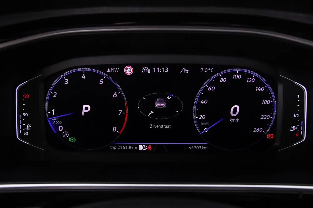 Volkswagen T-Roc R-Line 1.5 TSI 150pk DSG Automaat Adaptive uit 2022, foto 12