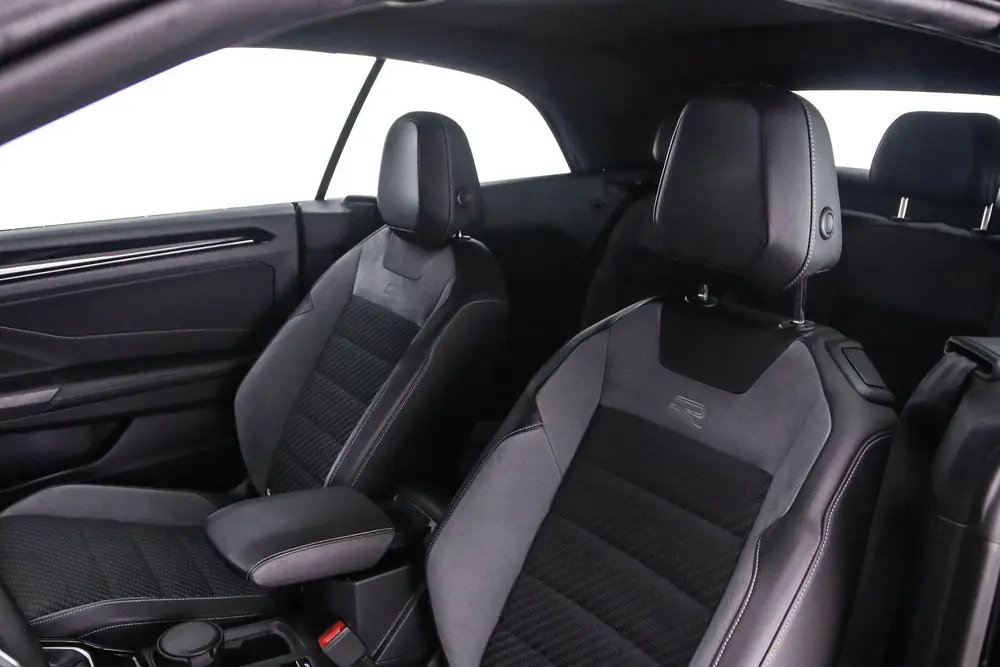 Volkswagen T-Roc R-Line 1.5 TSI 150pk DSG Automaat Adaptive uit 2022, foto 4