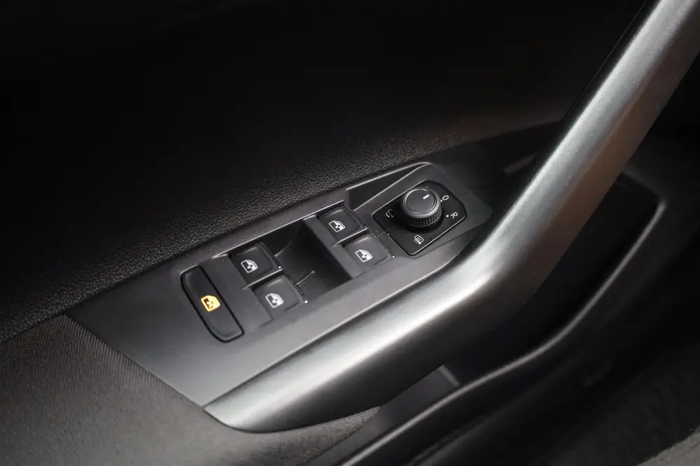 Volkswagen Taigo 1.0 TSI R-Line Business / Carplay / Camera uit 2022, foto 19