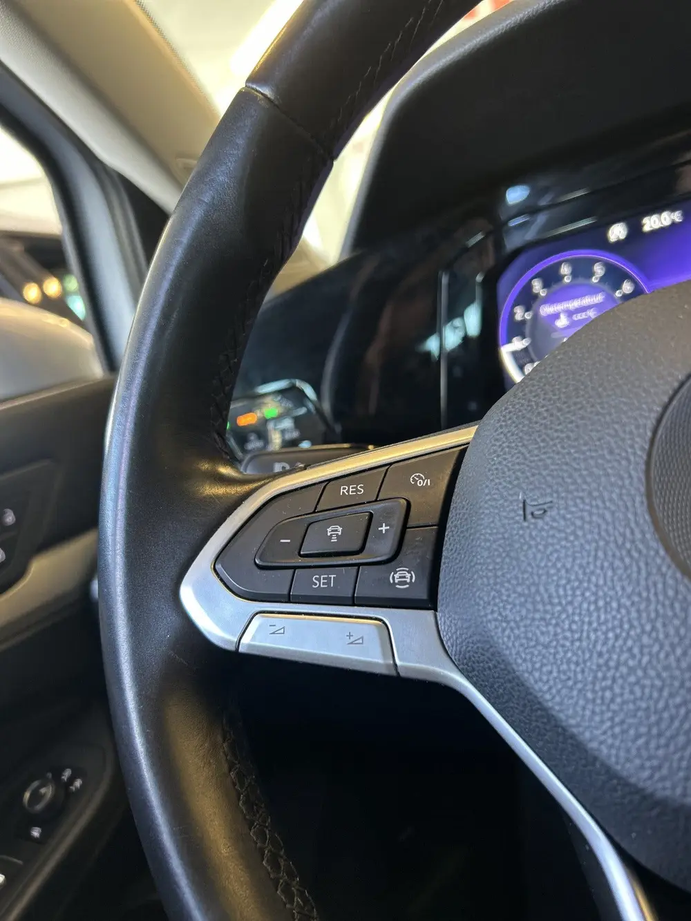 Volkswagen Golf 1.0 TSI Life | Adaptieve cruise control | Cl uit 2020, foto 13