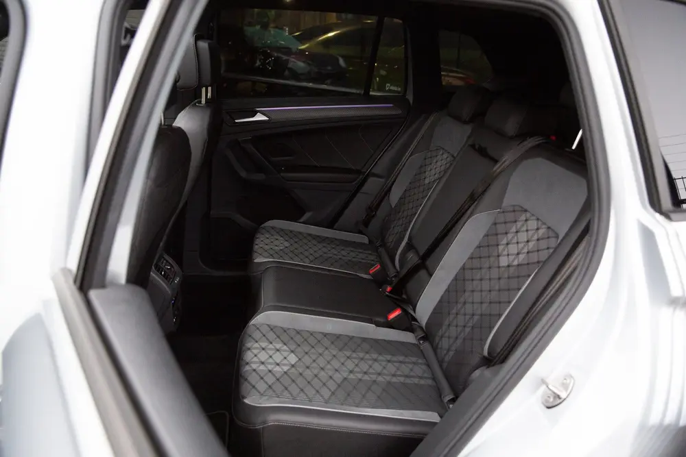 Volkswagen Tiguan 1.4 TSI eHybrid R-Line Business+ , Pano, A uit 2023, foto 11