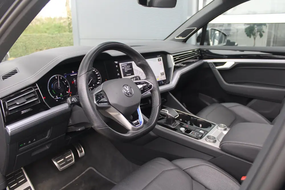 Volkswagen Touareg 3.0 TSi eHybrid 462pk 4MOTION R | Pano | uit 2020, foto 18