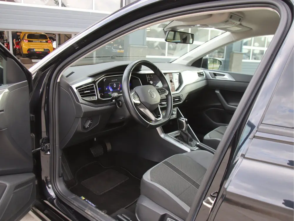 Volkswagen Polo 1.0 TSI Highline DSG Digital Cockpit, Carpla uit 2022, foto 9