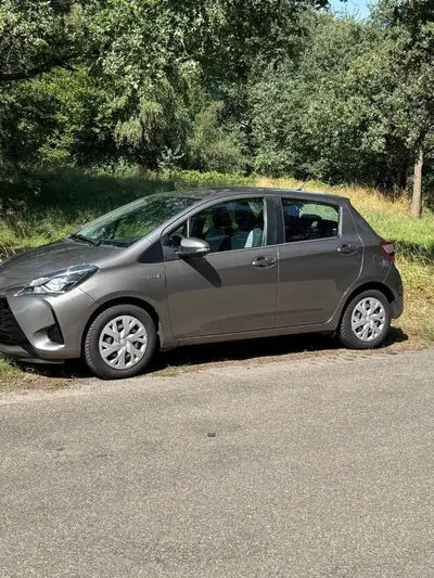 Toyota Yaris 1.5 Hybrid Automaat|APK 2028 uit 2020