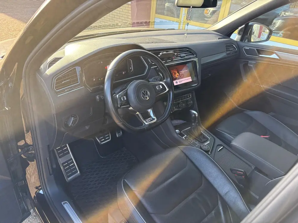 Volkswagen TIGUAN 2.0 TDI R-LINE DSG 240 PK LEDER CAMERA uit 2019, foto 4