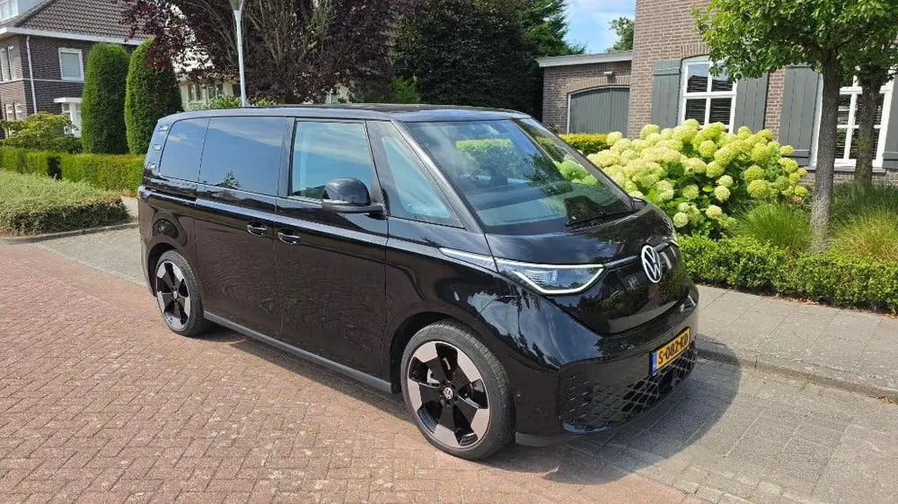Volkswagen ID.Buzz 77kWh 204pk 2023 Zwart uit 2023
