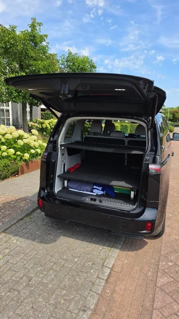 Volkswagen ID.Buzz 77kWh 204pk 2023 Zwart uit 2023, foto 9