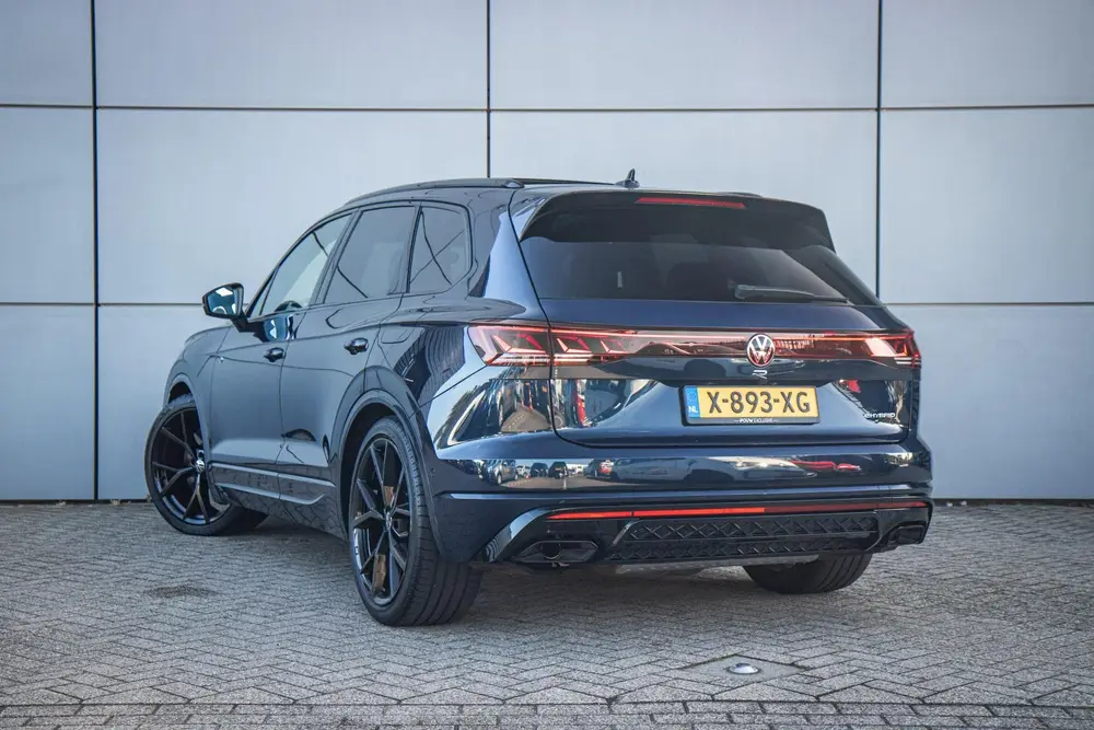 Volkswagen Touareg R 3.0 TSI eHybrid 462pk 4MOTION | Panoram uit 2024, foto 13