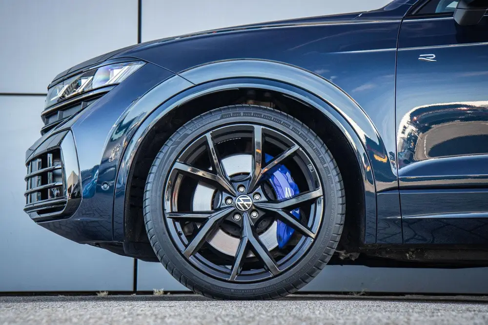 Volkswagen Touareg R 3.0 TSI eHybrid 462pk 4MOTION | Panoram uit 2024, foto 15