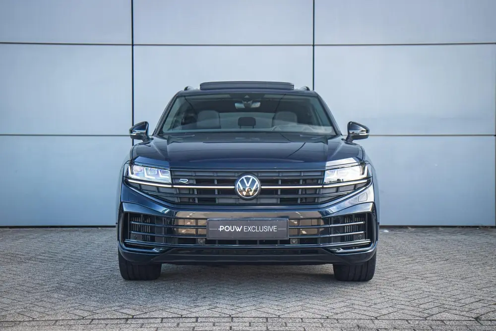 Volkswagen Touareg R 3.0 TSI eHybrid 462pk 4MOTION | Panoram uit 2024, foto 9