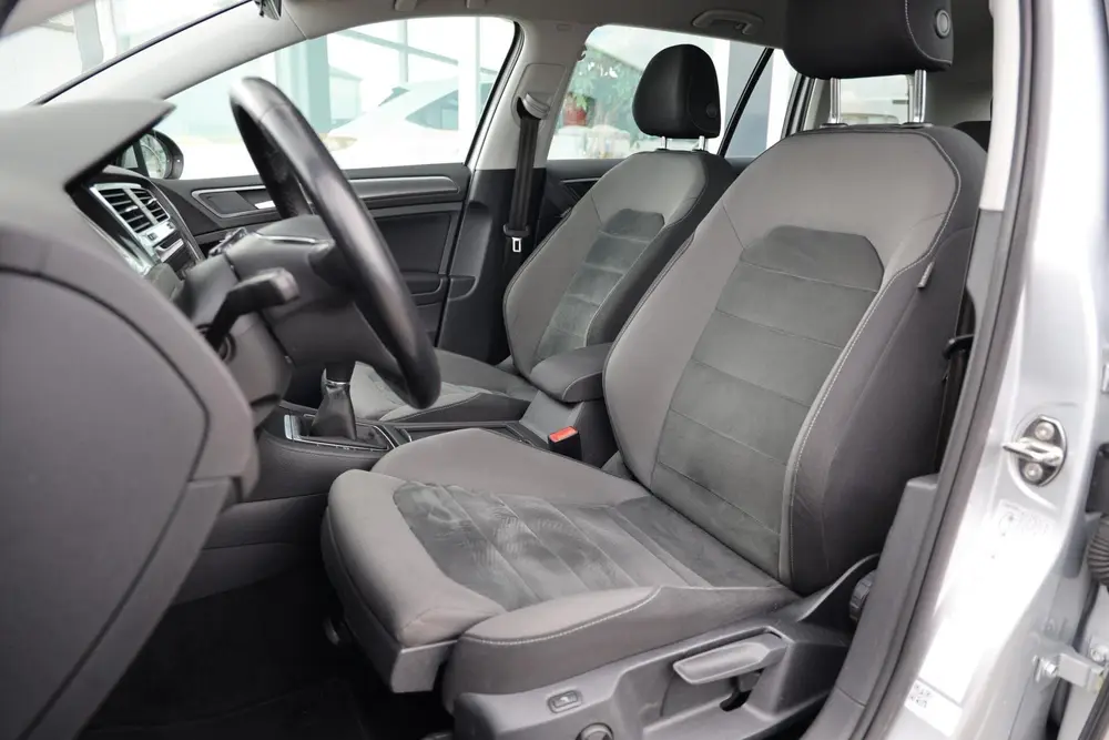 Volkswagen Golf 1.6 TDI Comfortline Business|Navi|ACC|Stoelv uit 2020, foto 6