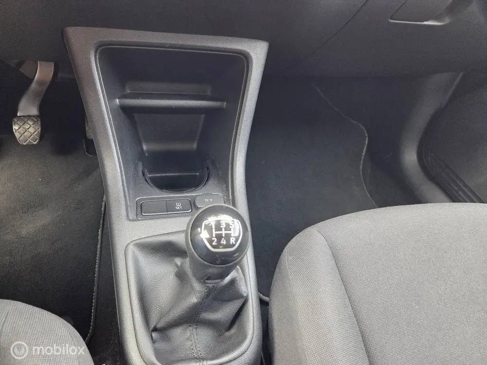 Volkswagen Up! 1.0 airco, 5 deurs uit 2022, foto 12