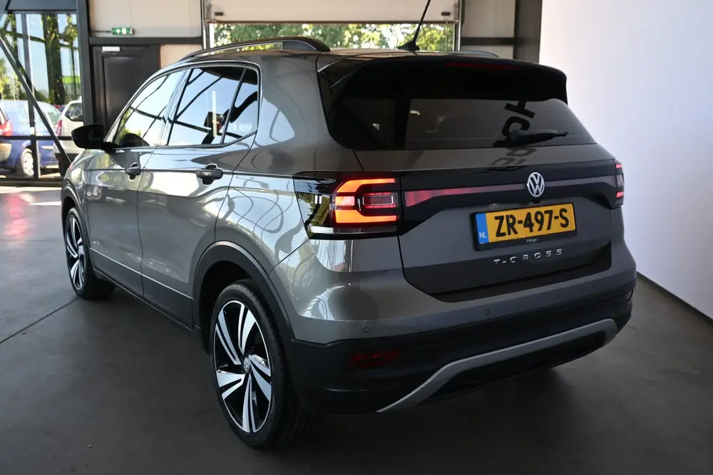 Volkswagen T-Cross 1.0 TSI Life Clima Adaptieve Cruise Carpl uit 2019, foto 13