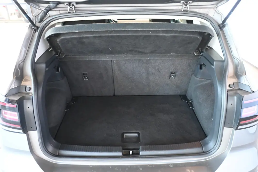 Volkswagen T-Cross 1.0 TSI Life Clima Adaptieve Cruise Carpl uit 2019, foto 18