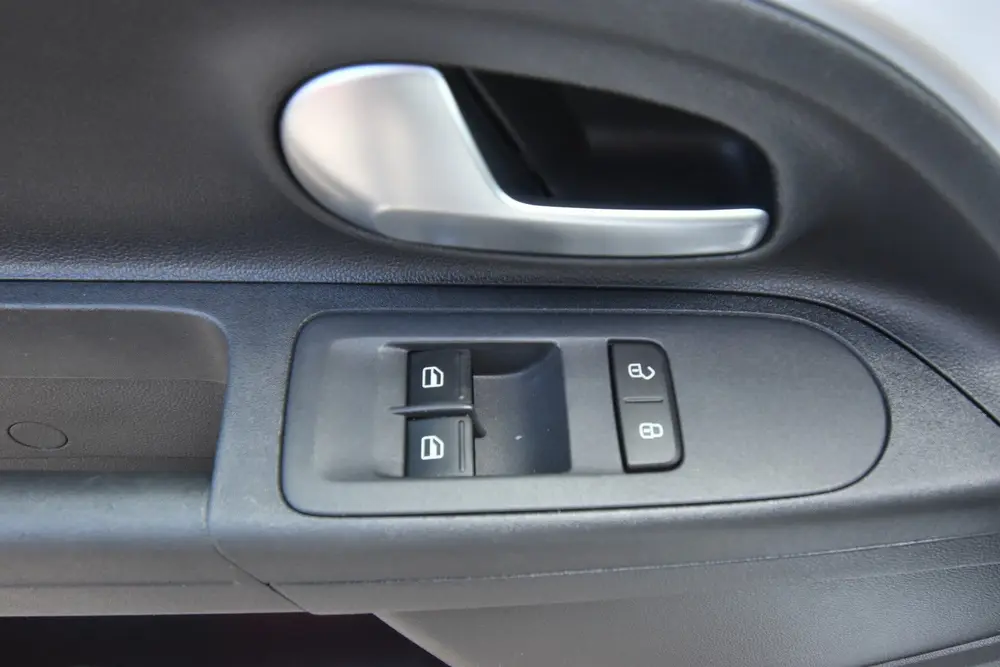 Volkswagen Up! 1.0 , AIRCO , BL TOOTH , EL VOOR , (bj 2021) uit 2021, foto 17