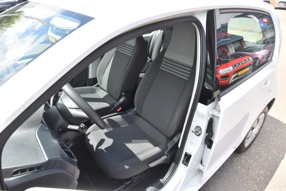 Volkswagen Up! 1.0 , AIRCO , BL TOOTH , EL VOOR , (bj 2021) uit 2021, foto 19