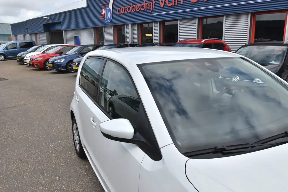 Volkswagen Up! 1.0 , AIRCO , BL TOOTH , EL VOOR , (bj 2021) uit 2021, foto 4