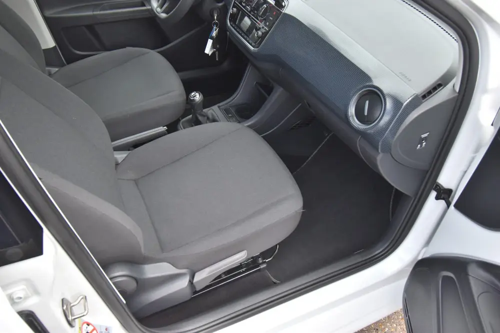 Volkswagen Up! 1.0 , AIRCO , BL TOOTH , EL VOOR , (bj 2021) uit 2021, foto 6