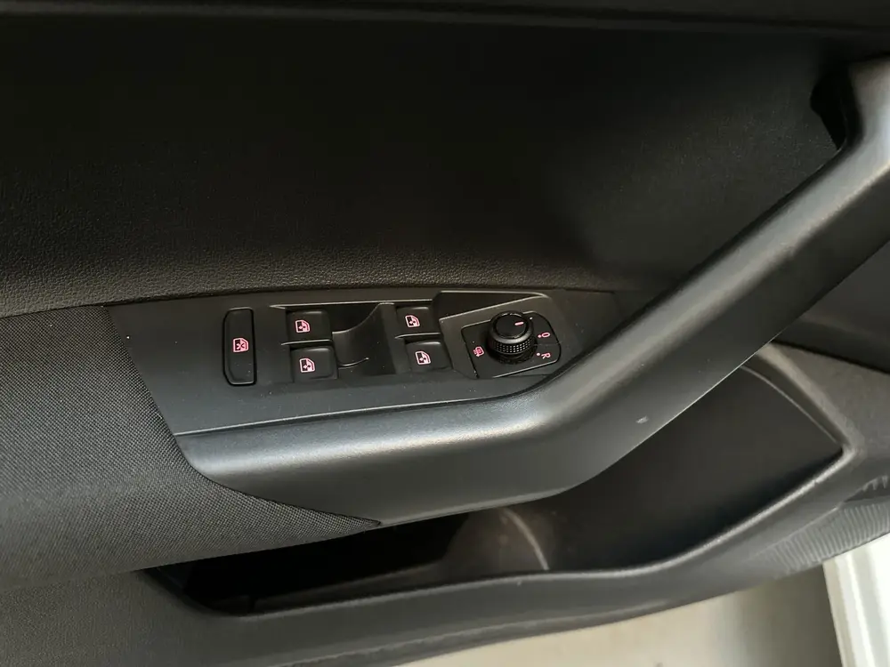 Volkswagen Polo 1.0 TSI Comfortline Parkeersensoren App-Conn uit 2021, foto 20