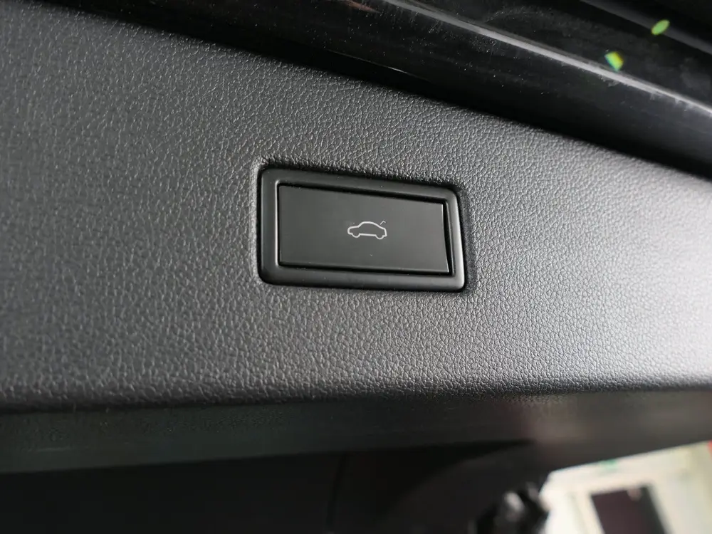 Volkswagen Tiguan 1.5 TSI Elegance - Trekhaak - Dodehoek - D uit 2021, foto 8