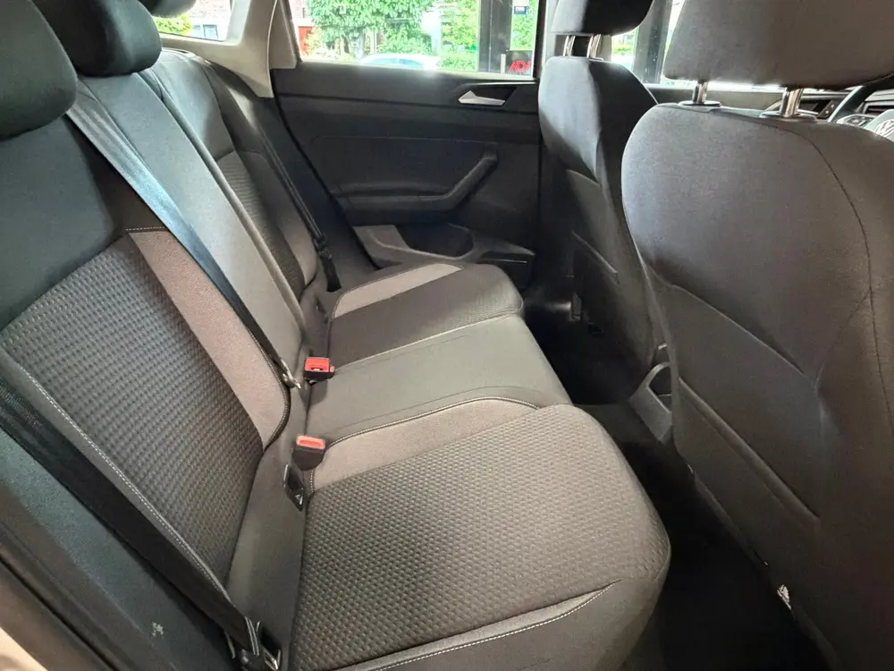 Volkswagen Taigo 1.0 TSI AIRCO APPLE CARPLAY STOELVERWARMING uit 2022, foto 10