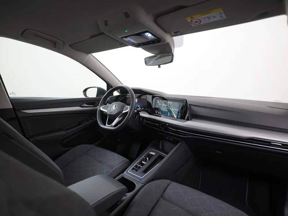 Volkswagen Golf 1.5 eTSI Life DSG | Stoel & Stuurverwarming uit 2023, foto 2
