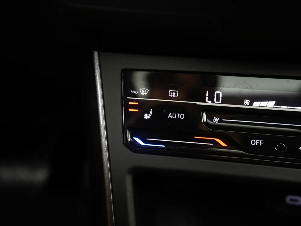 Volkswagen Taigo 1.0 TSI Style DSG | Schuifdak | Zondag Open uit 2022, foto 13