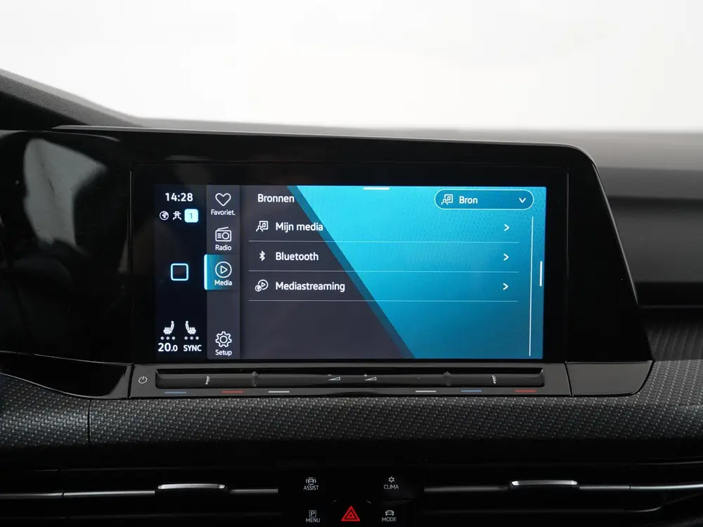 Volkswagen Golf 1.5 eTSI R-Line DSG | Stoel & Stuurverwarmin uit 2024, foto 13