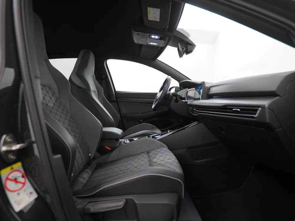 Volkswagen Golf 1.5 eTSI R-Line DSG | Stoel & Stuurverwarmin uit 2024, foto 3