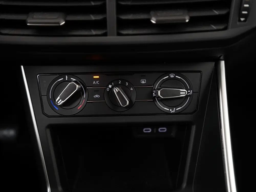 Volkswagen Polo 1.0 MPI Life | Carplay | Zondag Open! uit 2023, foto 11