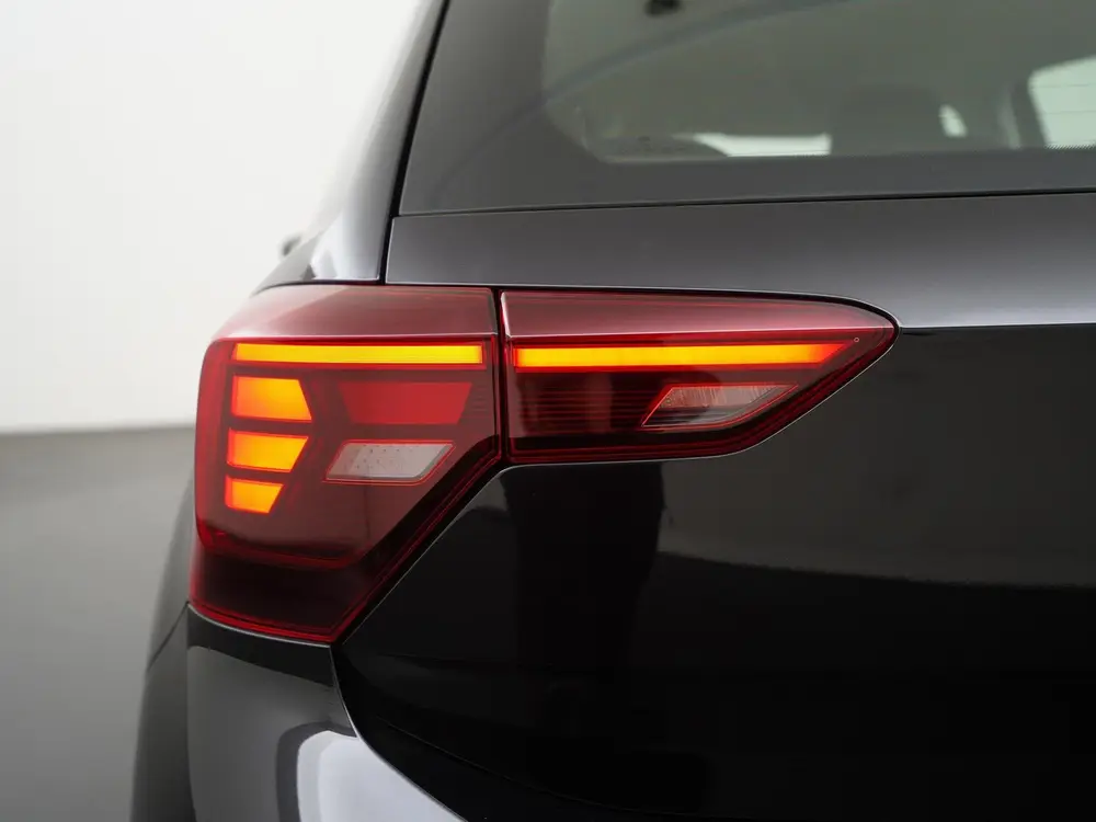 Volkswagen Polo 1.0 MPI Life | Carplay | Zondag Open! uit 2023, foto 20