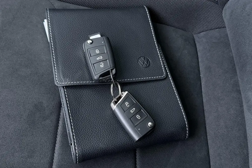 Volkswagen Tiguan 1.4 TSI eHybrid Business+ | Getint Glas | uit 2022, foto 18