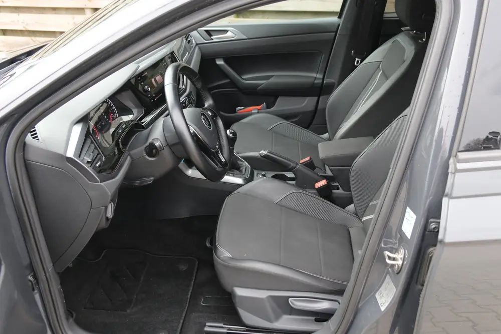 Volkswagen Polo 1.0 TSI Comfortline Business / Navi / Climat uit 2021, foto 19