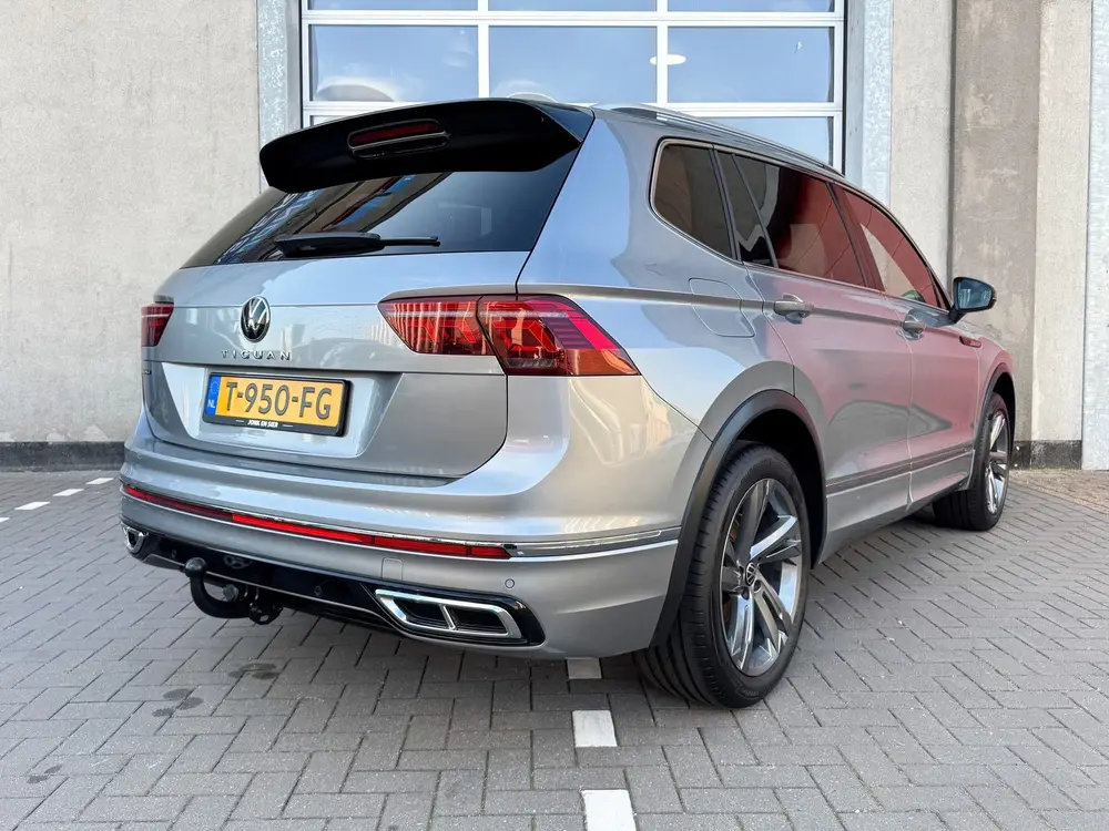 Volkswagen Tiguan Allspace 1.5 TSI R-Line Business Automaat| uit 2023, foto 2