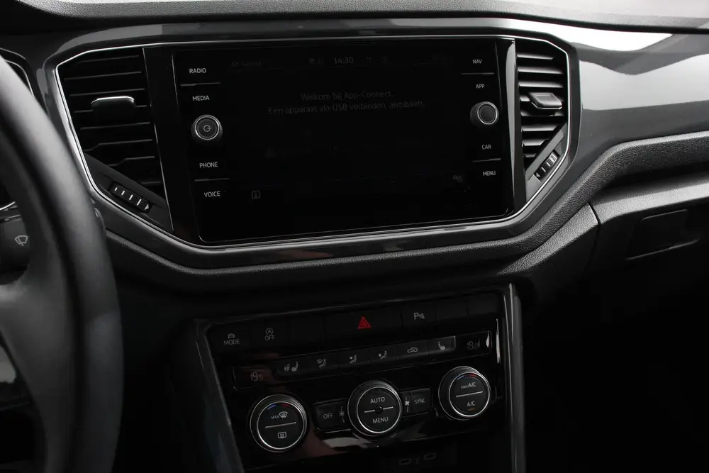 Volkswagen T-Roc 1.5 TSI DSG Sport 150 PK Navigatie Apple Ca uit 2022, foto 12