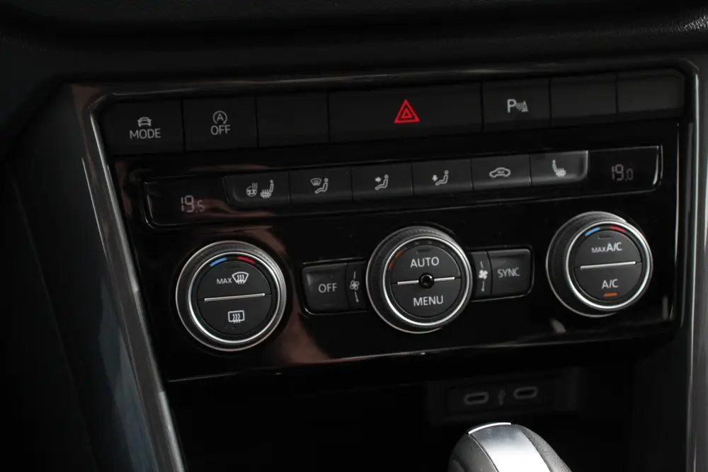 Volkswagen T-Roc 1.5 TSI DSG Sport 150 PK Navigatie Apple Ca uit 2022, foto 13