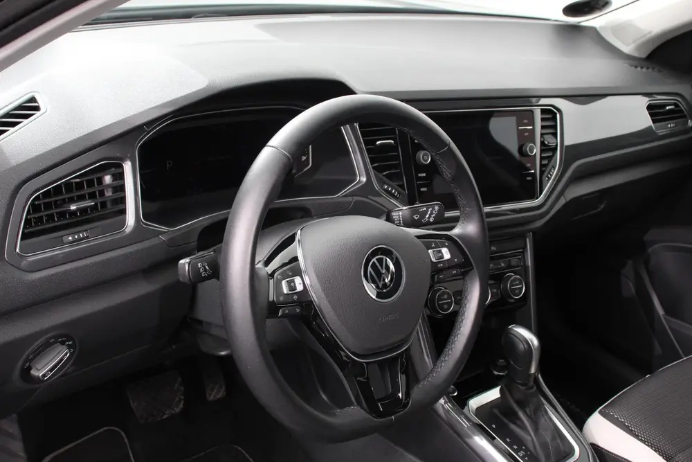 Volkswagen T-Roc 1.5 TSI DSG Sport 150 PK Navigatie Apple Ca uit 2022, foto 2