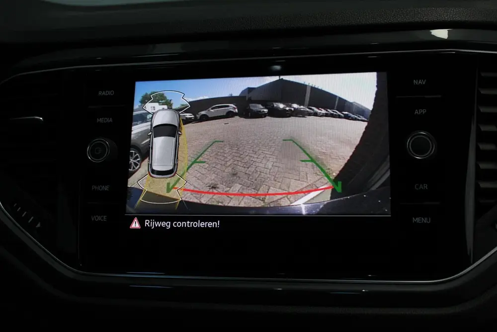 Volkswagen T-Roc 1.5 TSI DSG Sport 150 PK Navigatie Apple Ca uit 2022, foto 3