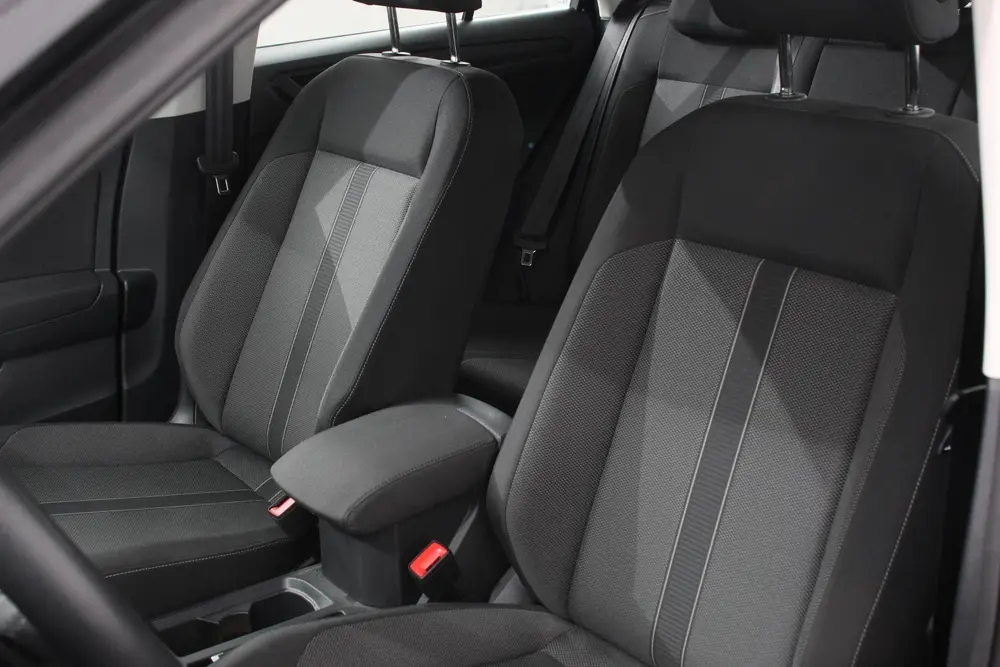 Volkswagen T-Roc 1.5 TSI 150pk DSG Life Navigatie Apple Carp uit 2023, foto 11