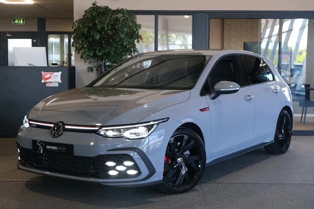 Volkswagen Golf 8 2.0 TSI GTI DSG 245PK Navi Led Camera ACC uit 2022