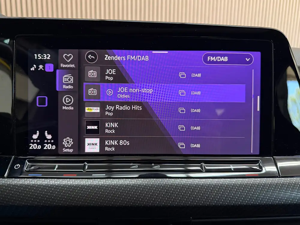 Volkswagen Golf 1.5 eTSI R-Line Business 2024 IQ-LIGHT PANO uit 2024, foto 19