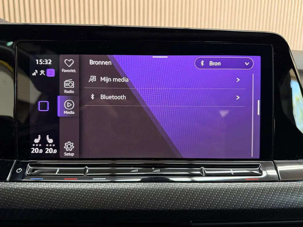 Volkswagen Golf 1.5 eTSI R-Line Business 2024 IQ-LIGHT PANO uit 2024, foto 20