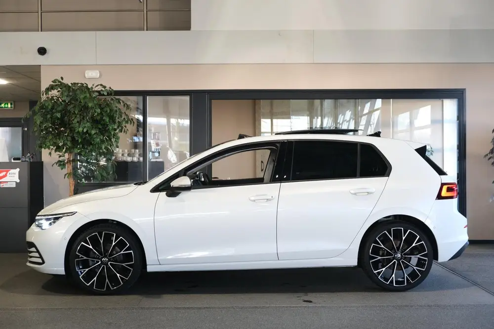Volkswagen Golf 8 1.5 eTSI DSG Pano Led Navi ACC HUD CAM PDC uit 2020, foto 8